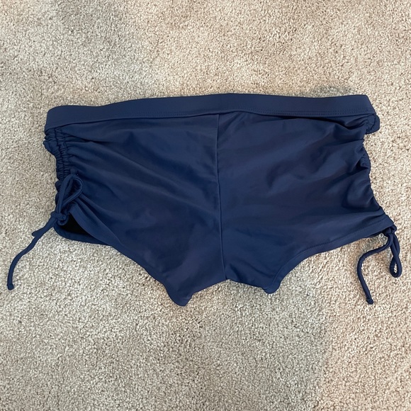 Maternity bootie short bikini bottom - Picture 2 of 4